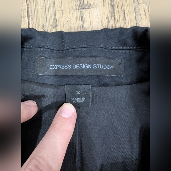 Express Design Studio Blazer, Black, Size 2 - Picture 5 of 9